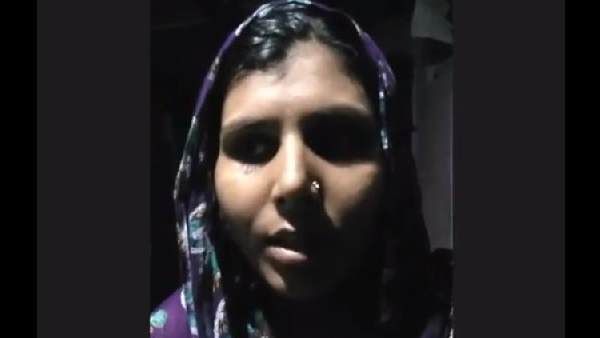 मासूम बेटी के जन्म होते ही निर्दयी पति ने बीवी को दे दिया तीन तलाक, अब पीड़िता मांग रही इंसाफ