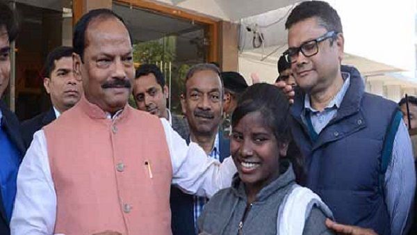 झारखंड विधानसभा चुनाव: रघुवर दास सरकार में योजनाओं का लोगों को कितना मिला लाभ?