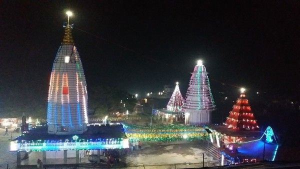 बिहार: कोरोना के कारण मिनी देवघर में कैसा है बाबा भोले और उनके भक्तों का हाल: ग्राउंड रिपोर्ट