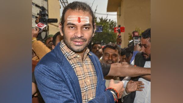 तेज प्रताप ने 9 पत्रकारों को भेजा 50 करोड़ की मानहानि की नोटिस, ट्वीट कर दी जानकारी