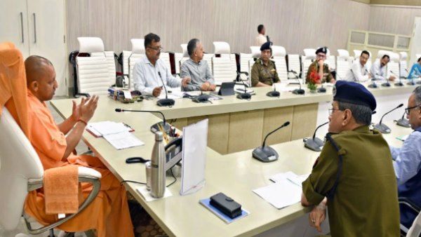 उत्तर प्रदेश सरकार में अब केवल टीम-11 का बोलबाला, योगी कैबिनेट के मंत्री सीन से गायब