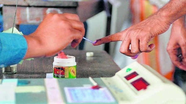 2558 गांवों में चौधरी का फैसला कल, शाम 6 तक मतदान उसके बाद परिणाम