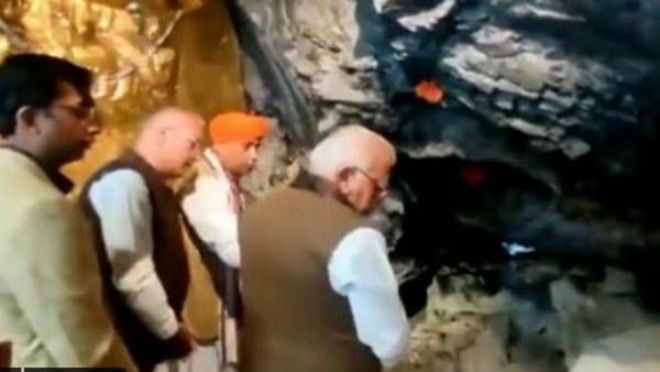 सीएम मनोहर लाल पहुंचे कटरा, मां वैष्णो के दरबार में टेका माथा