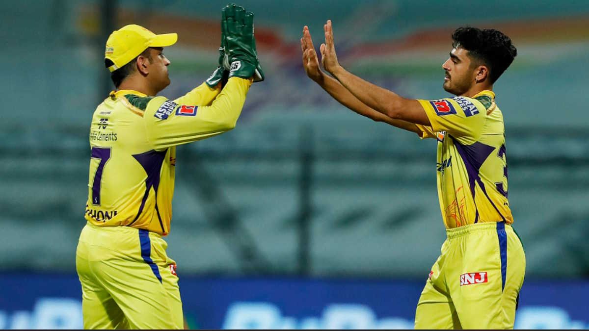 IPL 2023 से बाहर हो सकते हैं CSK के मुकेश चौधरी, पिछले सीजन में लिए थे सबसे ज्यादा विकेट