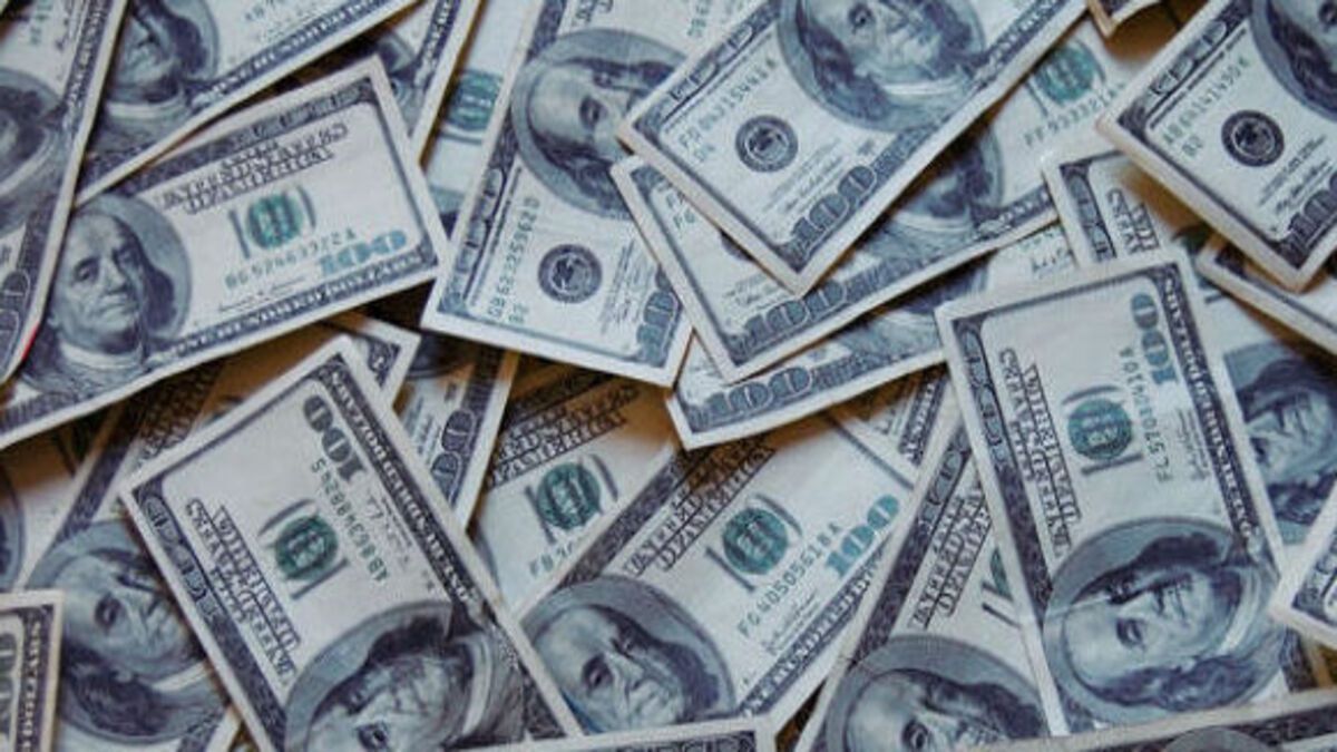 De-Dollarisation: क्या अमेरिकी डॉलर का वर्चस्व गिरने लगा है? जानें पूरी कहानी