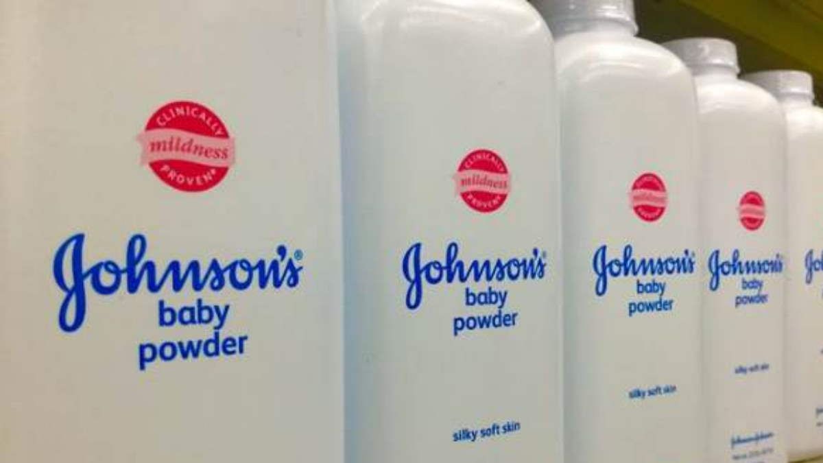 Johnson Baby Powder: जॉनसन बेबी पाउडर से जान पर आफत