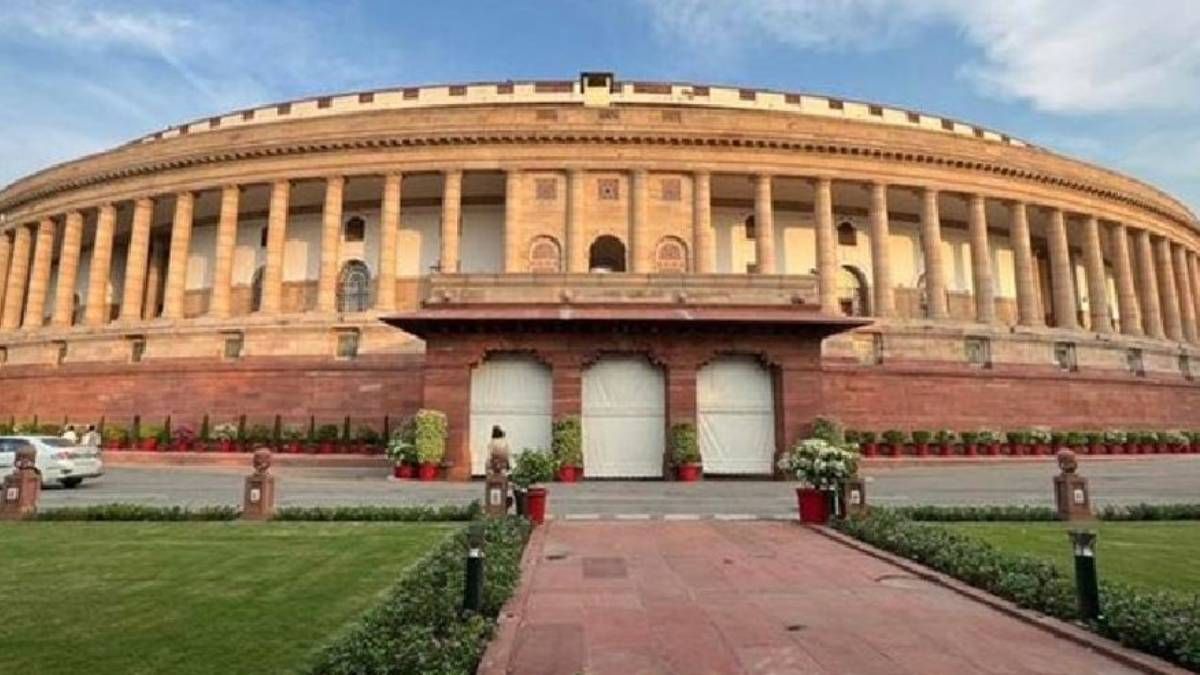 Old Parliament: पहले राष्ट्रपति से लेकर धारा 370 हटने तक, इन 10 बड़ी घटनाओं की गवाह रही पुरानी संसद