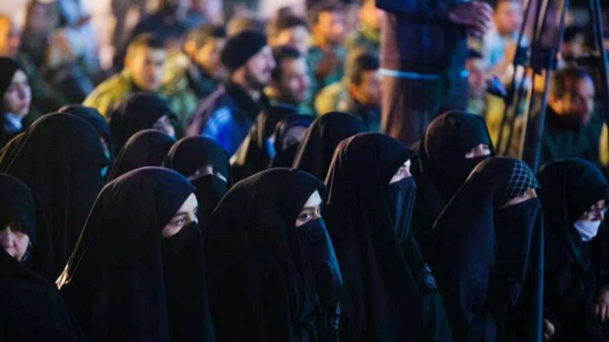 Abaya and Hijab: जानिये अबाया, हिजाब और बुर्के में अंतर, किन देशों में है इन लिबासों पर प्रतिबंध?
