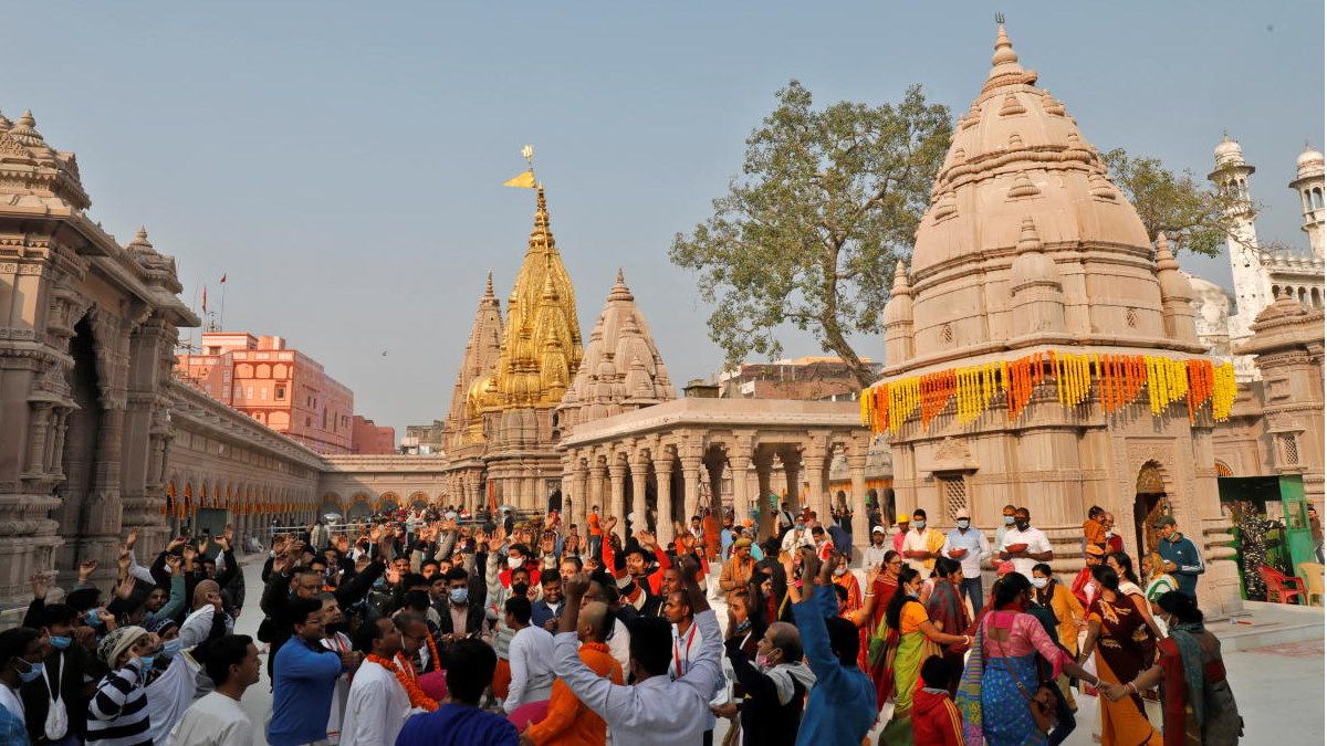 Kashi Vishwanath: काशी विश्वनाथ मंदिर के विध्वंस से भव्य कॉरिडोर तक, जानें पूरा इतिहास