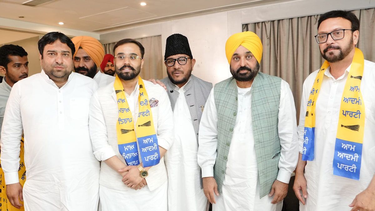 पंजाब: आम आदमी पार्टी हुई और मजबूत, अकाली दल और कांग्रेस से कई नेता हुए AAP में शामिल