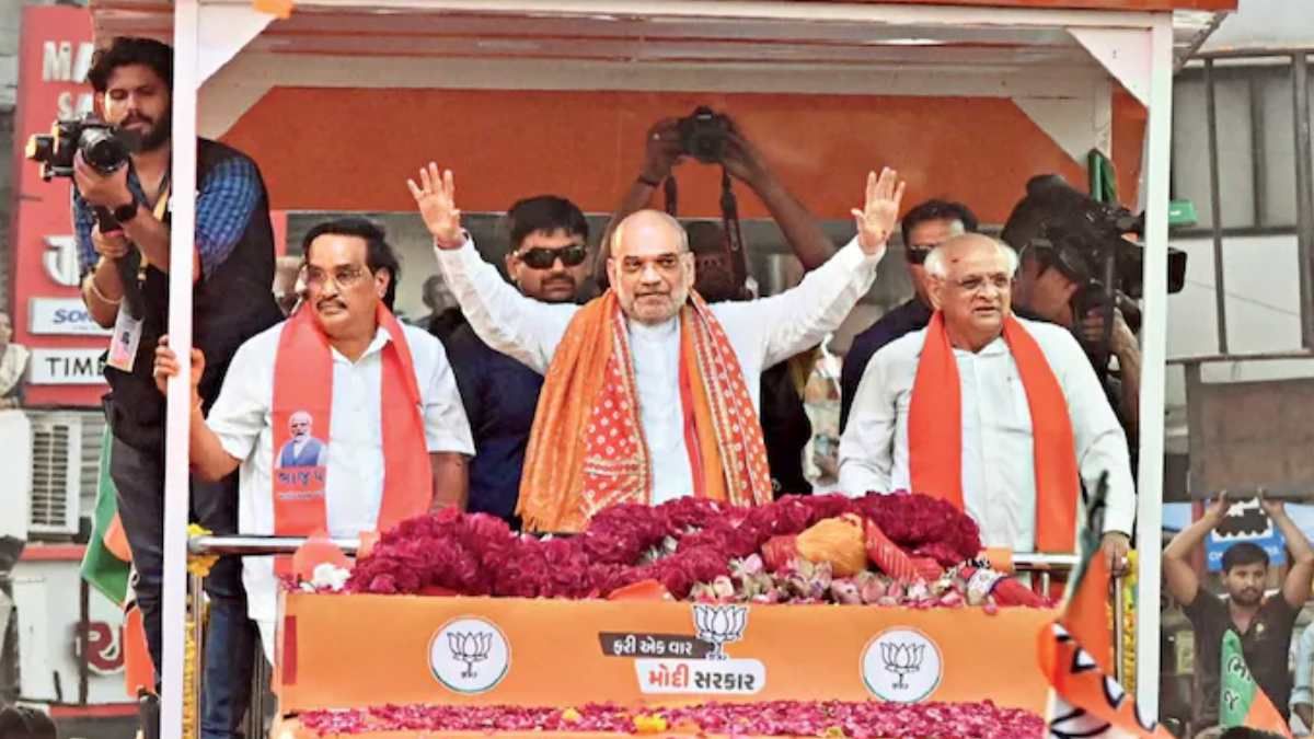 गुजरात में भाजपा हार से दूर फिर भी आंतरिक संघर्ष से मजबूर