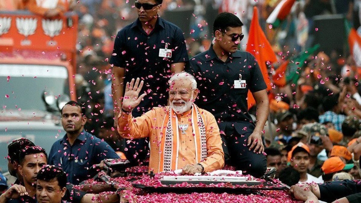 बनारस में बम बम मोदी