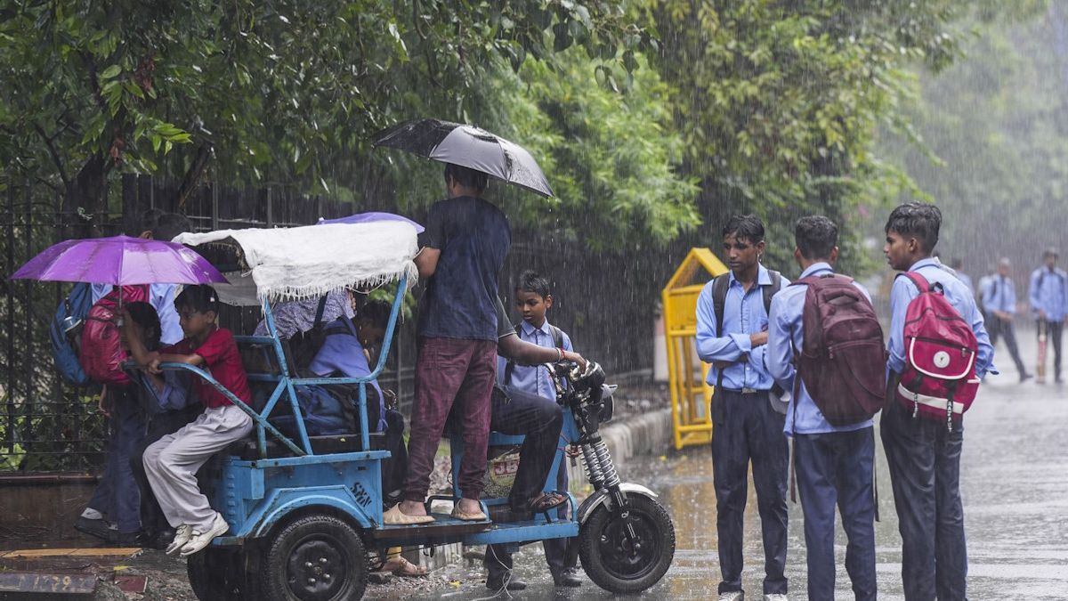 दिल्ली-एनसीआर में मध्यम बारिश की संभावना, आईएमडी ने जारी किया अलर्ट