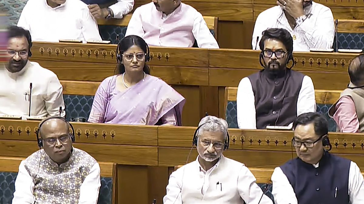 Parliament Budget Session Highlights: स्पीकर को हटाने के प्रस्ताव पर हंगामा, विदेश मंत्री ने दिया जवाब
