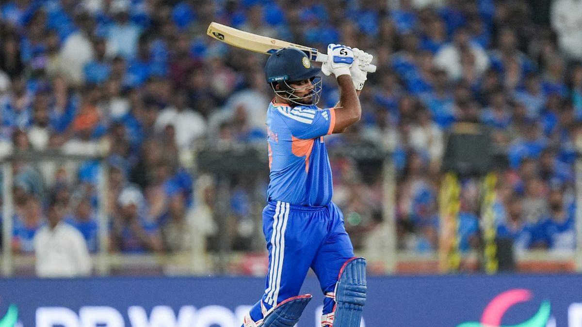 संजू सैमसन पर हुई नोटों की बारिश! प्लेयर ऑफ द टूर्नामेंट बनने पर मिली इतनी प्राइज मनी?