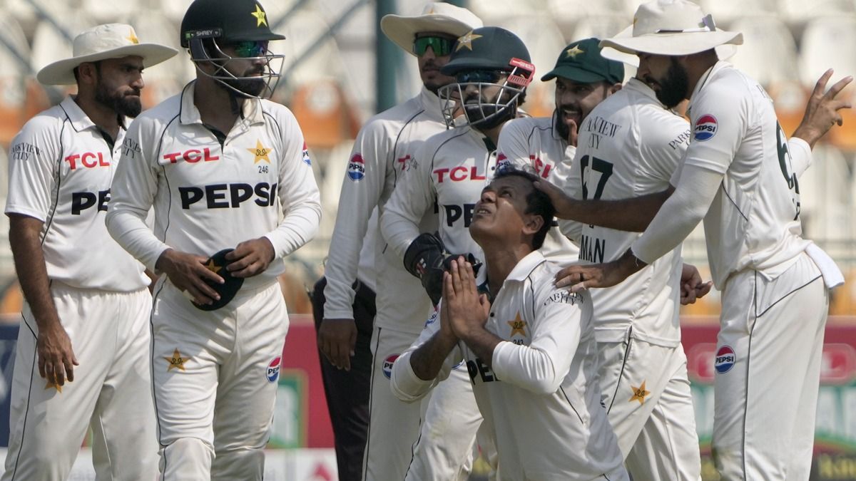 BAN vs PAK: पाकिस्तानी धुरंधर का अनोखा कारनामा, सालों पुराना रिकॉर्ड टूटा, 39 साल की उम्र में रचा इतिहास 