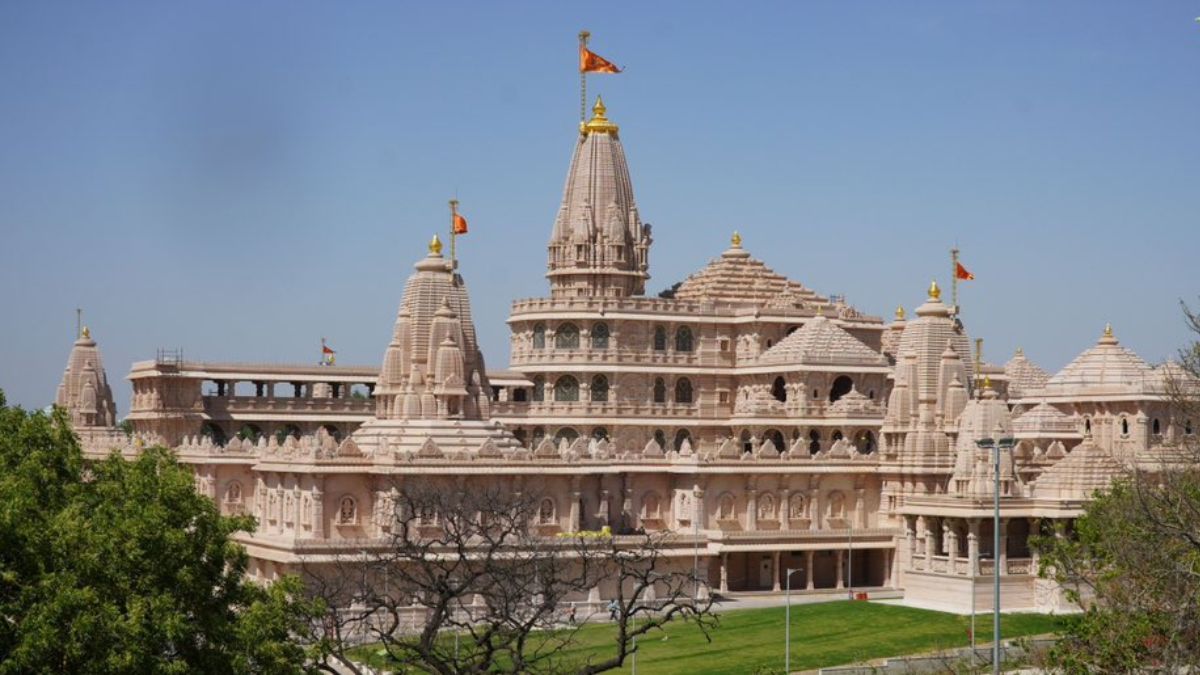 दान पेटी से लेकर बैंक लेन-देन तक, चढ़ावा चोरी के बाद राम मंदिर ट्रस्ट ने बदले ये बड़े नियम, VIP पास भी बंद!
