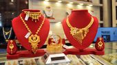 Gold Rate Today: ಚಿನ್ನ ಖರೀದಿಸುವವರಿಗೆ ಮತ್ತೆ ಸಿಹಿಸುದ್ದಿ; ಬೆಂಗಳೂರಿನಲ್ಲಿ ಇಂದಿನ ರೇಟ್ ಕೇಳಿದ್ರೆ ಖಂಡಿತ ಖುಷಿ ಪಡ್ತೀರಿ