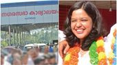 പാലായില്‍ യുഡിഎഫ് വീണു; കോണ്‍ഗ്രസ് അംഗങ്ങള്‍ അവിശ്വാസത്തെ പിന്തുണച്ചു, യുവ ചെയര്‍മാന്‍ തെറിച്ചു