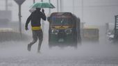 దంచికొడుతున్న వానలు, దూసుకొస్తున్న రుతుపవనాలు.