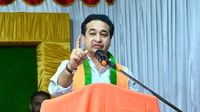 'मदरसे आतंकवादी तैयार करने का अड्डा', फडणवीस सरकार के मंत्री नितेश राणे ने फिर दिया विवादित बयान, मचा बवाल