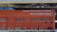 Noida Airport: उद्घाटन के बाद भी खाली जेवर का रनवे, पहली फ्लाइट को उड़ान भरने में क्यों लगेगा 2 महीने का समय?