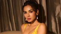  यह पढ़ें:Sonal Chauhan: 'PM मोदी प्लीज मदद कीजिए',दुबई एयरपोर्ट पर फंसीं बॉलीवुड की जन्नत गर्ल, लगाई मदद की गुहार