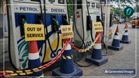 Telangana Petrol Diesel Update: तेलंगाना में आखिर अचानक क्यों खाली होने लगे पेट्रोल पंप? TPDA ने दिया जवाब Telangana Petrol Diesel Update: तेलंगाना में आखिर अचानक क्यों खाली होने लगे पेट्रोल पंप? TPDA ने दिया जवाब