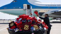 China Gift In Dustbin: चीन से मिले गिफ्ट डस्टबिन में फेंक कर चले गए Trump, नाराजगी या कोई और वजह?