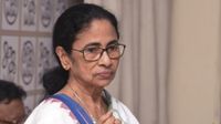 यह पढ़ें: 'शासक हत्यारे बन गए', भतीजे अभिषेक बनर्जी की हुई पिटाई तो आगबबूला हुईं ममता बनर्जी, लगाए गंभीर आरोप