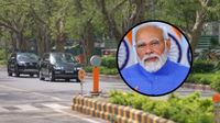 PM Modi fuel saving appeal: तेल बचाने के लिए पीएम मोदी ने पेश की मिसाल, केवल 2 गाड़ियों के साथ निकला काफिला