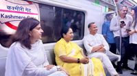Delhi: CM रेखा गुप्ता मेट्रो से पहुंचीं सचिवालय, दिल्लीवालों से बोलीं-'कार छोड़िए, पब्लिक ट्रांसपोर्ट अपनाइए&rsquo;
