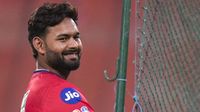 RR से हार के बाद LIVE कैमरे पर बेकाबू हुए ऋषभ पंत! मुंह से निकला अपशब्द, अपनी ही टीम के लिए कह दी ये बड़ी बात RR से हार के बाद LIVE कैमरे पर बेकाबू हुए ऋषभ पंत! मुंह से निकला अपशब्द, अपनी ही टीम के लिए कह दी ये बड़ी बात