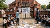 NEET के बाद अब SSC GD परीक्षा विवादों में, क्या लीक हुआ पेपर? क्यों लास्ट मिनट पर कैंसिल हुआ एग्जाम?