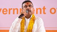 West Bengal में महिलाओं को भाजपा सरकार ने दी बड़ी सौगात, बसों में मिलेगी फ्री सफर की सुविधा West Bengal में महिलाओं को भाजपा सरकार ने दी बड़ी सौगात, बसों में मिलेगी फ्री सफर की सुविधा