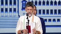 कर्नाटक में अब डीके सरकार, शिवकुमार ने ली मुख्यमंत्री पद की शपथ, सिद्धिरमैया के बेटे को मिली कैबिनेट में जगह