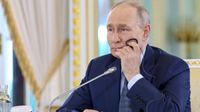 Putin Security Tighten: पुतिन को सता रहा कैमरे का डर? खामेनेई की हत्या के बाद हटाए CCTV, क्या है मामला?
