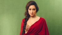 'स्त्री 2' के बाद Shraddha Kapoor का बड़ा दांव, बायोपिक 'Eetha' की रिलीज डेट फाइनल, अब ऐसे मचेगा धमाल 'स्त्री 2' के बाद Shraddha Kapoor का बड़ा दांव, बायोपिक 'Eetha' की रिलीज डेट फाइनल, अब ऐसे मचेगा धमाल