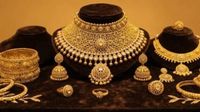 Gold Price Today: मार्केट खुलते ही सोने ने पकड़ी चाल, कहां पहुंचा 24k, 22k, 18k गोल्ड का भाव? Gold Price Today: मार्केट खुलते ही सोने ने पकड़ी चाल, कहां पहुंचा 24k, 22k, 18k गोल्ड का भाव?