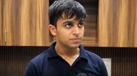 NEET टॉपर आर्यन गुप्ता कौन? अपने की मौत के बाद डॉक्टर बनने का लिया संकल्प, इस खास स्ट्रैटजी ने बनाया टॉपर NEET टॉपर आर्यन गुप्ता कौन? अपने की मौत के बाद डॉक्टर बनने का लिया संकल्प, इस खास स्ट्रैटजी ने बनाया टॉपर