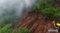यह पढ़ें: Pune Landslide: भारी बारिश में भूस्खलन की चपेट में आया घर, मलबे में दबे परिवार के कई लोग
