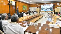 Jal Jeevan Mission: ಜಲ ಜೀವನ ಮಿಷನ್ 2.0: ಕೇಂದ್ರ ಸರ್ಕಾರದೊಂದಿಗೆ ಸಿದ್ದರಾಮಯ್ಯ ಮಹತ್ವದ ಸಭೆ, ಅನುದಾನ ವಿಳಂಬ ಆರೋಪ