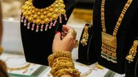 Gold Price Today: ಬಂಗಾರ ಖರೀದಿಸುವವರಿಗೆ ರಿಲೀಫ್: ಇಳಿಕೆಯ ಹಾದಿ ಹಿಡಿದ ಚಿನ್ನ, ಇಂದಿನ ಲೇಟೆಸ್ಟ್ ರೇಟ್ ಹೀಗಿದೆ