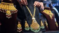 Gold Price: ಅಧಿಕ ಮಾಸ ಅಂತ ಮದ್ವೆ, ಮುಂಜಿ ಆಗದಿದ್ದರೇನು? ಚಿನ್ನದ ಬೆಲೆ ಇಳಿದಿದೆ, ತಗೋಬಹುದು, ಹೇಗಿದೆ ಚಿನ್ನ, ಬೆಳ್ಳಿ ಬೆಲೆ?