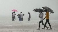 Monsoon: 126 ವರ್ಷಗಳ ದಾಖಲೆ ಮುರಿದ ಮುಂಗಾರು: ಜೂನ್ ತಿಂಗಳಲ್ಲಿ ಶೇ.42 ಮಳೆ ಕೊರತೆ, ಹೆಚ್ಚಿದ ಬಿಸಿಲ ಭೀತಿ Monsoon: 126 ವರ್ಷಗಳ ದಾಖಲೆ ಮುರಿದ ಮುಂಗಾರು: ಜೂನ್ ತಿಂಗಳಲ್ಲಿ ಶೇ.42 ಮಳೆ ಕೊರತೆ, ಹೆಚ್ಚಿದ ಬಿಸಿಲ ಭೀತಿ