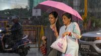 Karnataka Weather: ವಾಡಿಕೆ ಮಳೆ ಆಸೆ ಬಿಟ್ಟು ಬಿಡಿ, ಮುಂಗಾರು ಚೇತರಿಕೆ ಆಗೋದು ಇನ್ನು ಕಷ್ಟ ಎಂದ ಹವಾಮಾನ ಇಲಾಖೆ Karnataka Weather: ವಾಡಿಕೆ ಮಳೆ ಆಸೆ ಬಿಟ್ಟು ಬಿಡಿ, ಮುಂಗಾರು ಚೇತರಿಕೆ ಆಗೋದು ಇನ್ನು ಕಷ್ಟ ಎಂದ ಹವಾಮಾನ ಇಲಾಖೆ