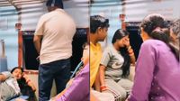 Video Viral: ರೈಲು ಕಿಟಕಿಯಿಂದ ಮೂತ್ರ ವಿಸರ್ಜನೆ ಮಾಡಿ ಮುಖಕ್ಕೆ ಸಿಂಪಡಿಸಿದ ವ್ಯಕ್ತಿ! ನೆಟ್ಟಿಗರಿಂದ ಭಾರೀ ಆಕ್ರೋಶ Video Viral: ರೈಲು ಕಿಟಕಿಯಿಂದ ಮೂತ್ರ ವಿಸರ್ಜನೆ ಮಾಡಿ ಮುಖಕ್ಕೆ ಸಿಂಪಡಿಸಿದ ವ್ಯಕ್ತಿ! ನೆಟ್ಟಿಗರಿಂದ ಭಾರೀ ಆಕ್ರೋಶ