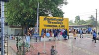 திருவள்ளூர் மக்கள் ஏக்கத்துடன் பார்த்த பல ஆண்டு கனவு... ரயில் நிலையத்தில் பார்த்துமே பெரு மகிழ்ச்சி 