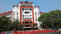 சென்னை எழிலகத்தில் ஐஏஎஸ் அதிகாரியின் அறைக்குள் புகுந்த இளம் பெண்.. அடுத்து என்ன நடந்தது? சென்னை எழிலகத்தில் ஐஏஎஸ் அதிகாரியின் அறைக்குள் புகுந்த இளம் பெண்.. அடுத்து என்ன நடந்தது?
