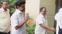 தோல்விக்குப் பிறகு அண்ணா அறிவாலயம் வந்த ஸ்டாலின்.. &ldquo;வாழிய வாழிய வாழியவே&rdquo; என கோஷம் போட்ட தொண்டர்கள்
